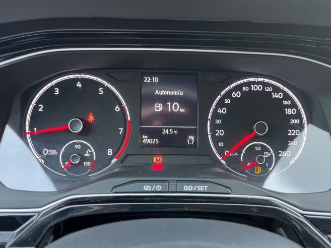 VOLKSWAGEN POLO COMFORTLINE 1.6 MT 2023 ÚNICO DUEÑO