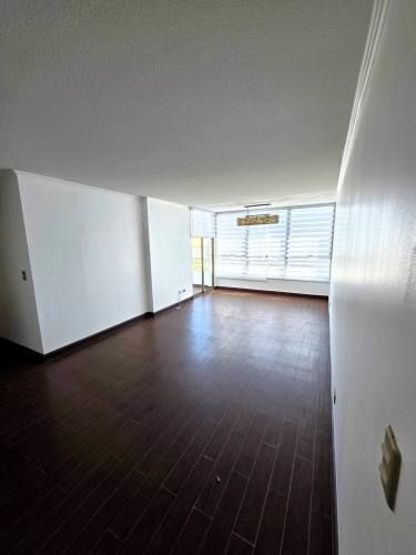 Amplio departamento en insuperable ubicación