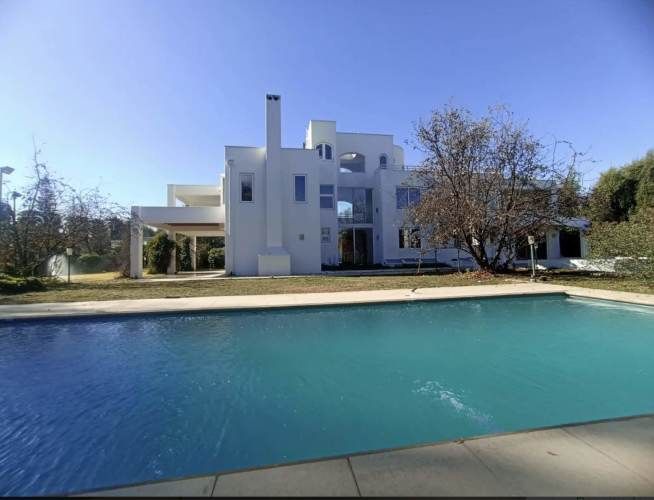 EXCLUSIVA CASA 7DORMITORIOS,7BAÑOS,PISCINA Y CALEFACCIÓN C