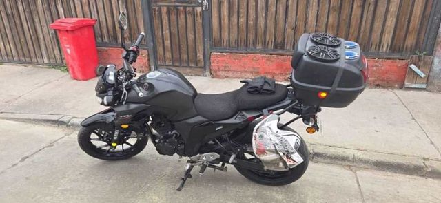 Yamaha FZ250