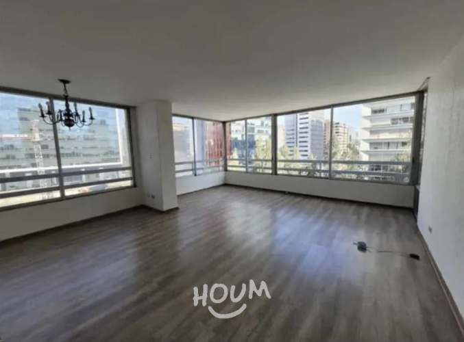 Departamento en Avenida Manquehue Norte