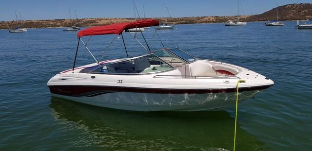 LANCHA CHAPARRAL MODELO 196 SSI  AÑO 2008