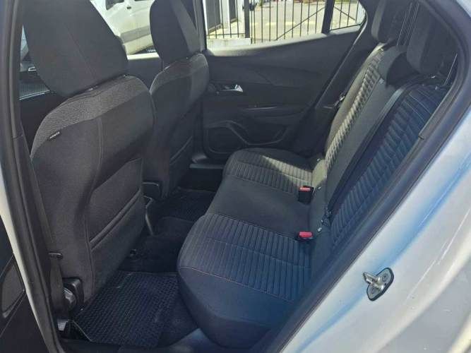 Peugeot 2008 2023 2008 Puretech 130 1.2