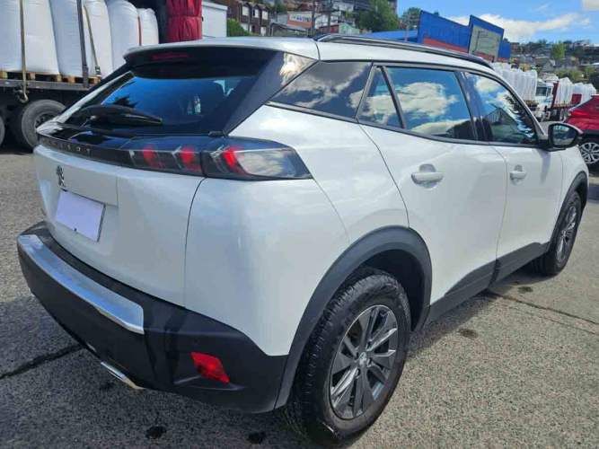 Peugeot 2008 2023 2008 Puretech 130 1.2