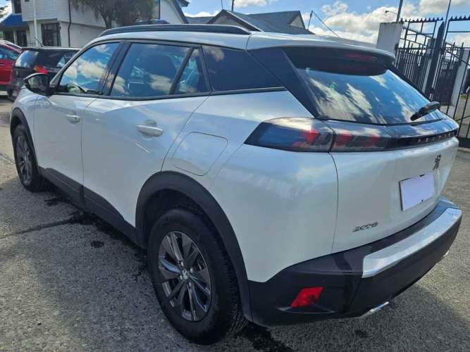 Peugeot 2008 2023 2008 Puretech 130 1.2