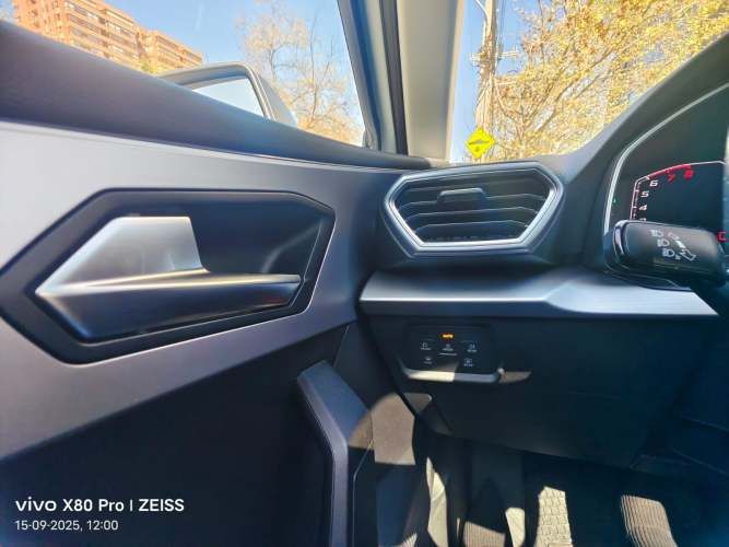 SEAT LEON 1.4 TSI AUTO FR 2023