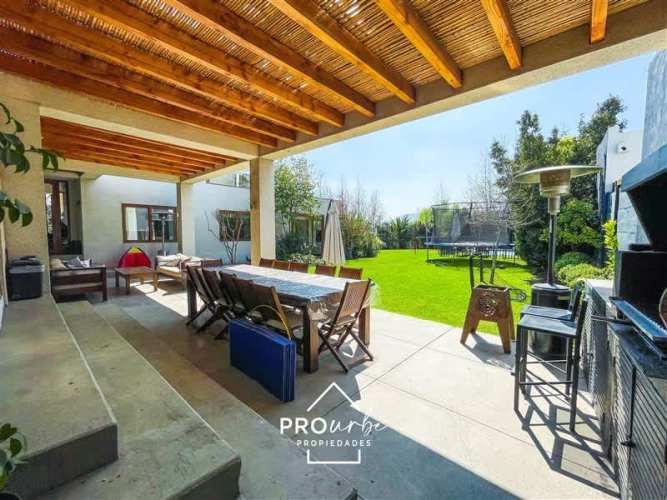 CASA Condominio Los Bosques II, Barrio Piedra Roja Chicureo