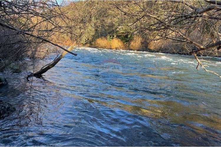 Venta parcelas con vista al volcán y acceso a rio