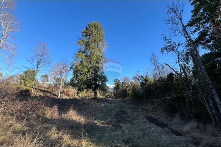 Venta parcelas con vista al volcán y acceso a rio