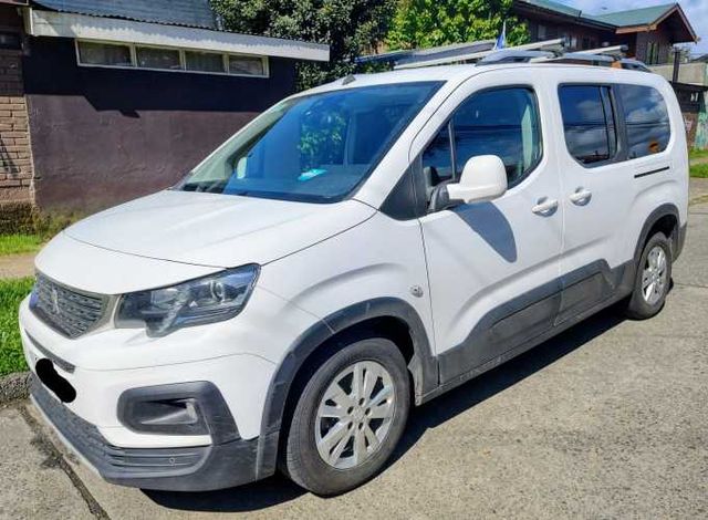 Peugeot Rifter, año 2020, Diesel,  1.6L BlueHDi