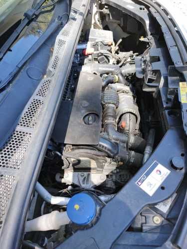 Peugeot Rifter, año 2020, Diesel,  1.6L BlueHDi