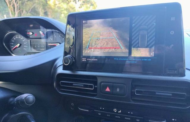 Peugeot Rifter, año 2020, Diesel,  1.6L BlueHDi