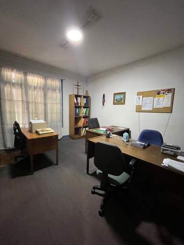 GRAN OPORTUNIDAD CASA OFICINA AVENIDA EJERCITO