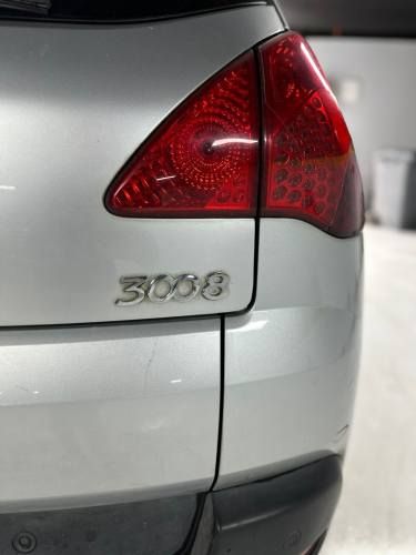 PEUGEOT 3008 2014