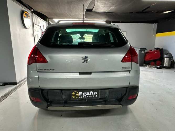 PEUGEOT 3008 2014