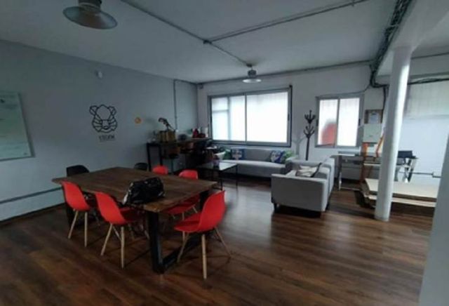 Oficina en Edificio independiente