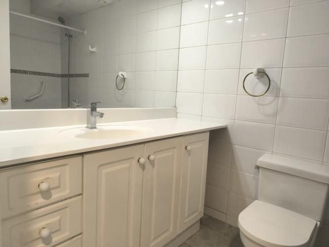 3D 3B Est y Bodg en Vital Apoquindo, Metro los Dom