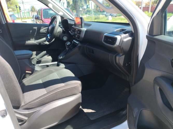 PEUGEOT LANDTREK HDI BLUE 2.2 AT DIESEL AFECTO A IVA