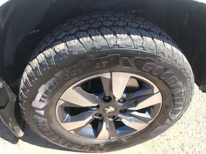 PEUGEOT LANDTREK HDI BLUE 2.2 AT DIESEL AFECTO A IVA