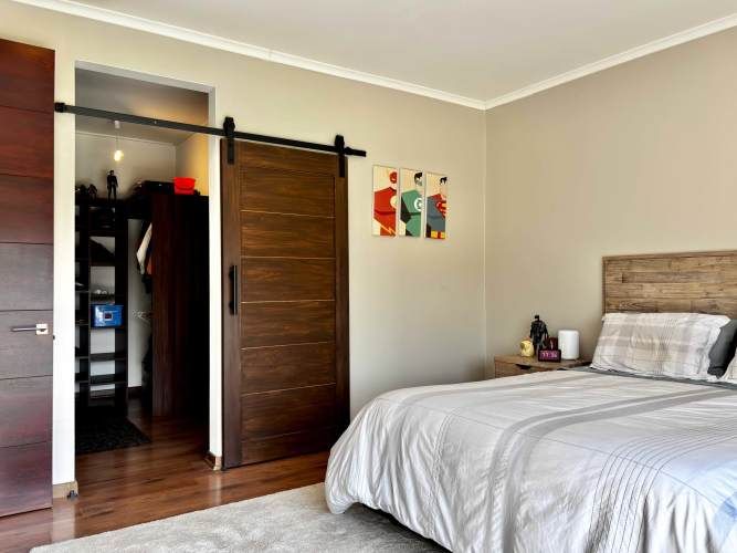 Distribución impecable - Remodelada (118723)