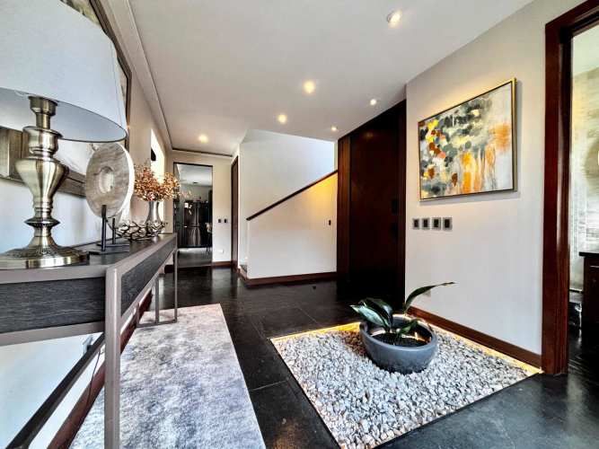 Distribución impecable - Remodelada (118723)