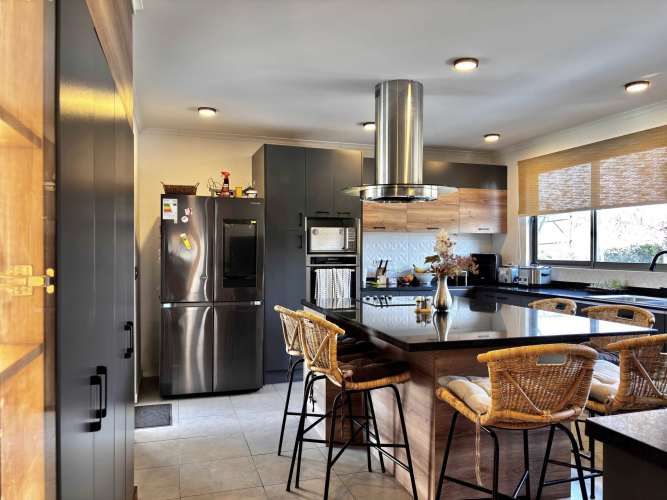 Distribución impecable - Remodelada (118723)