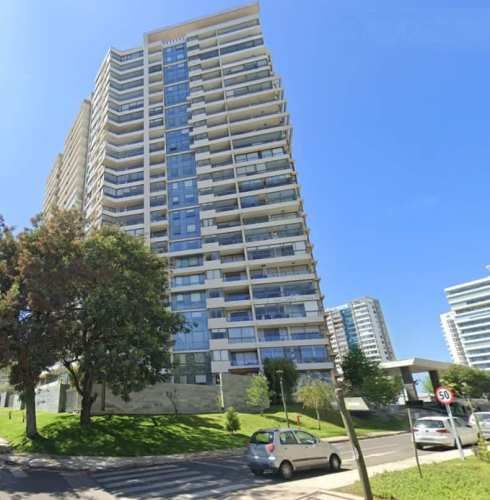 Amplio Departamento 3D/3B en Concón – 1er Piso con Gran Patio, Sala de Estar y Cocina Independiente