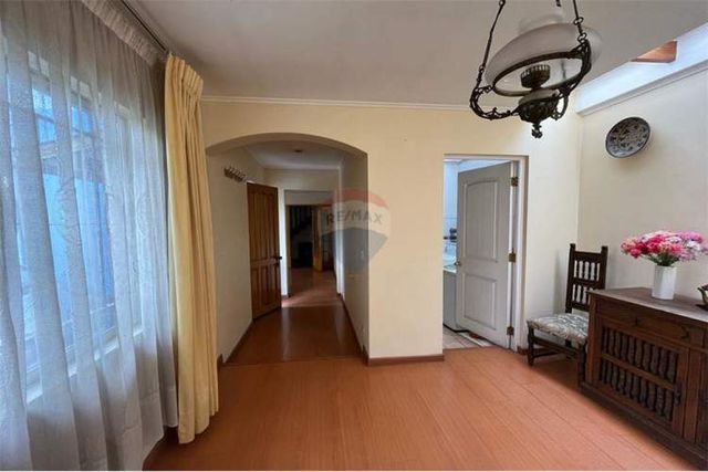 Casa 4 dormitorios vista oriente sin deuda