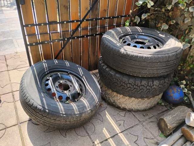 Llantas Toyota Hilux R17