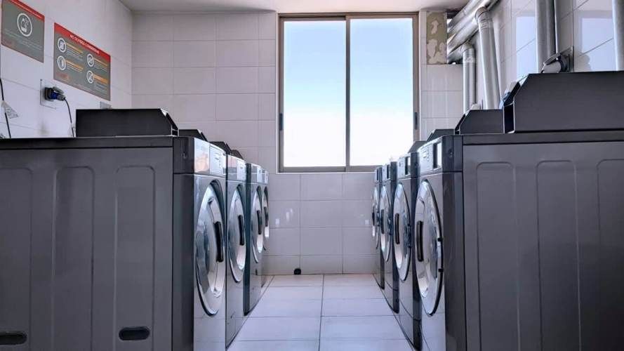 DEPARTAMENTO Olivos con Avda. Independencia cercano a metro Hospitales