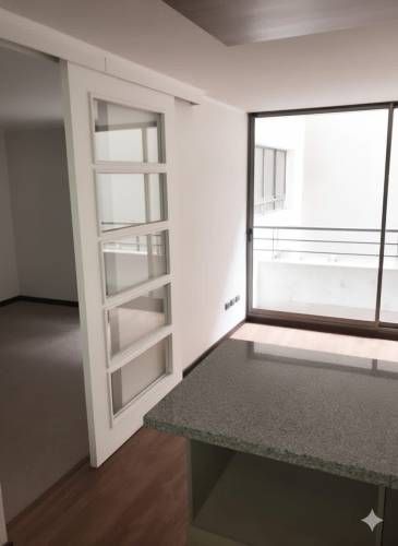 DEPARTAMENTO Olivos con Avda. Independencia cercano a metro Hospitales