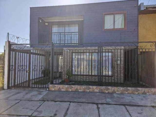 Vendo hermosa casa en parral oportunidad única