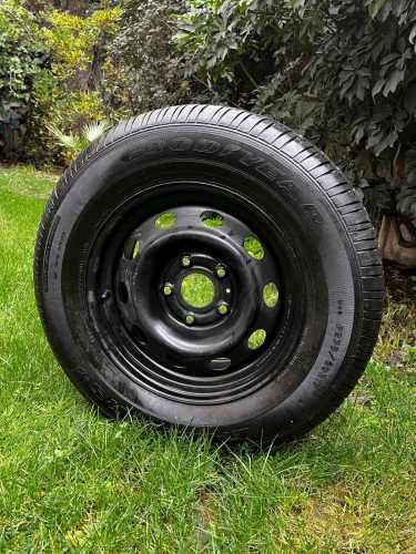Neumático Goodyear 275/60 R17 + Llanta Dodge Durango