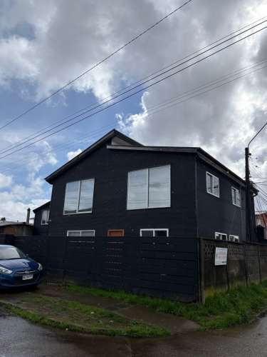 Casa 4D2B con departamento interior 3D1B