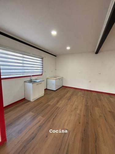 Casa 4D2B con departamento interior 3D1B