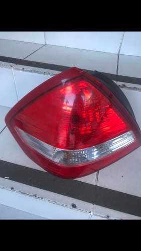 FOCOS TRASEROS NUEVOS NISSAN TTIDA SEDAN