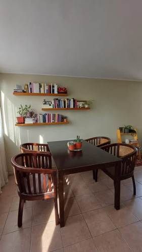 Comedor (mesa+cuatro sillas)