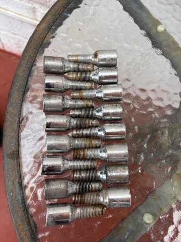 Llantas y neumáticos