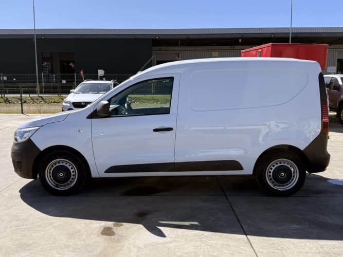 RENAULT EXPRESS 2022