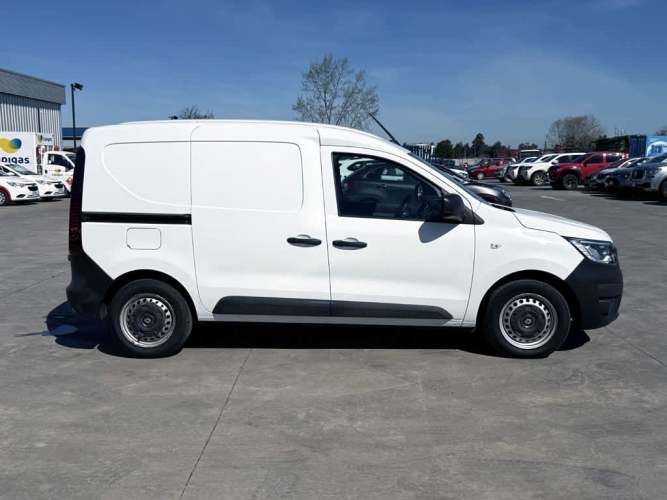 RENAULT EXPRESS 2022