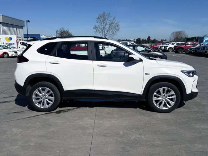 CHEVROLET TRACKER 2024