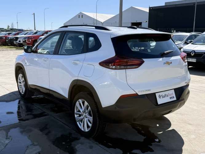 CHEVROLET TRACKER 2024