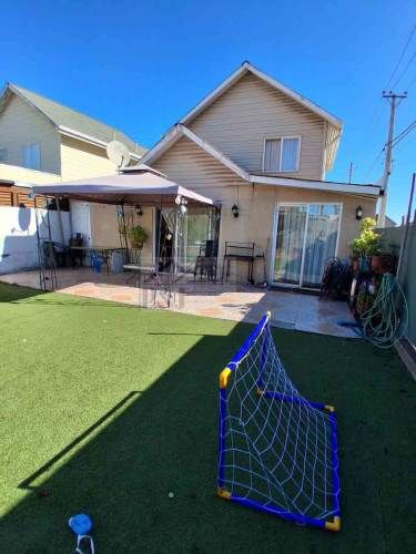 ESTUPENDA CASA AISLADA 4D 3B EN CONDOMINIO PARQUE BUIN