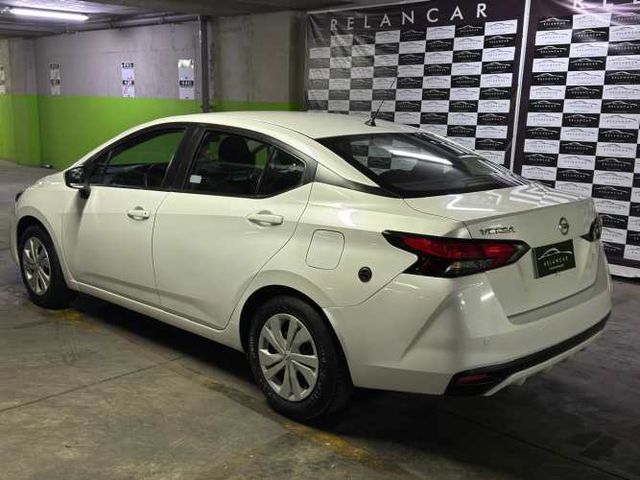 NISSAN VERSA