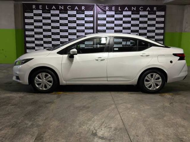 NISSAN VERSA