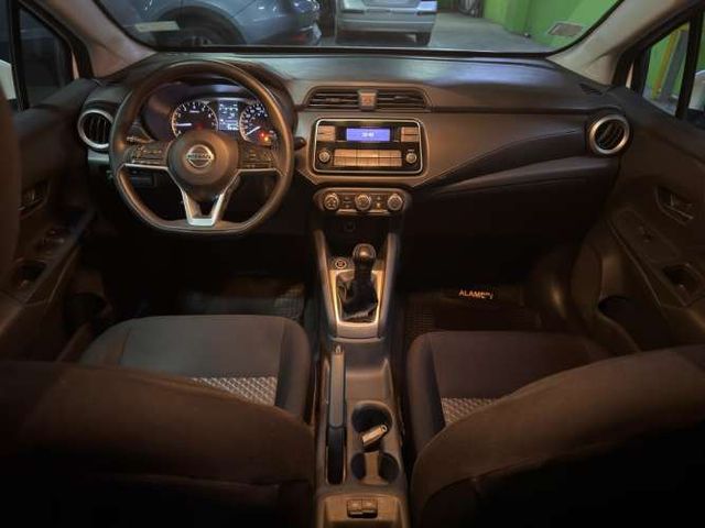 NISSAN VERSA