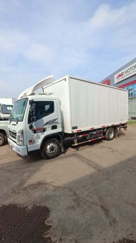 Camión Hyundai EX8 Furgón 2023