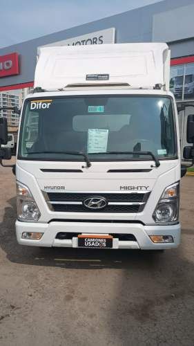 Camión Hyundai EX8 Furgón 2023
