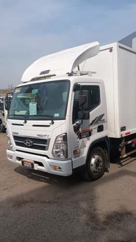 Camión Hyundai EX8 Furgón 2023