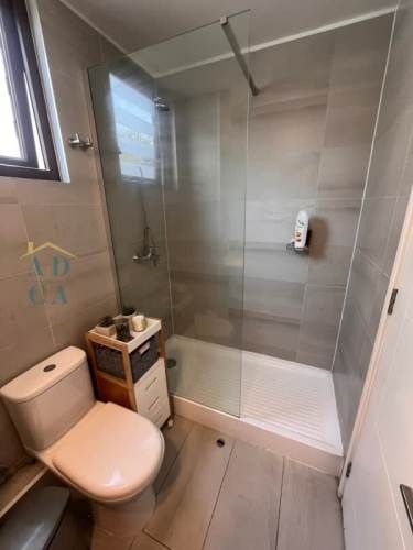 COMODO DEPTO. DE 3D+3B+2E+1B